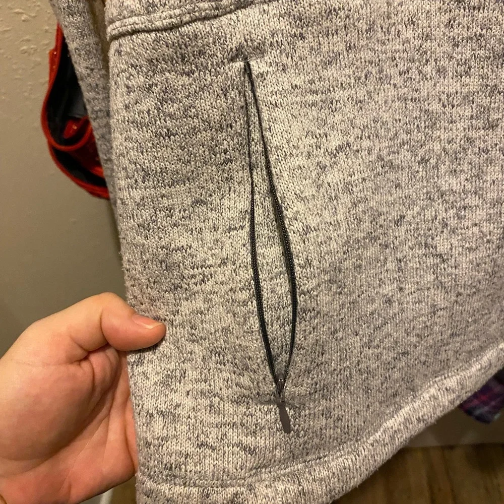 Legendary Whitetails Hooded Zip/Buttonup - Picture 5 of 8